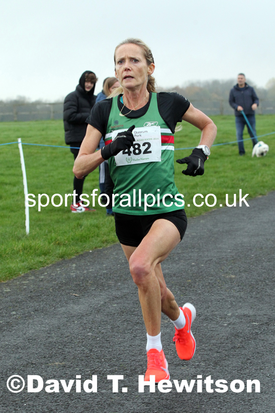 Senior Mens and Womens 2021 Heaton Memorial 10k Road Race, Town Moor, Newcastle. Photo: David T. Hewitson/Sports for All Pics